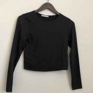 Black long sleeve cropped tee